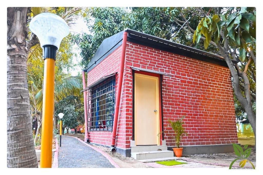 Modhubon Agro Tourism Hotel Bolpur Luaran gambar