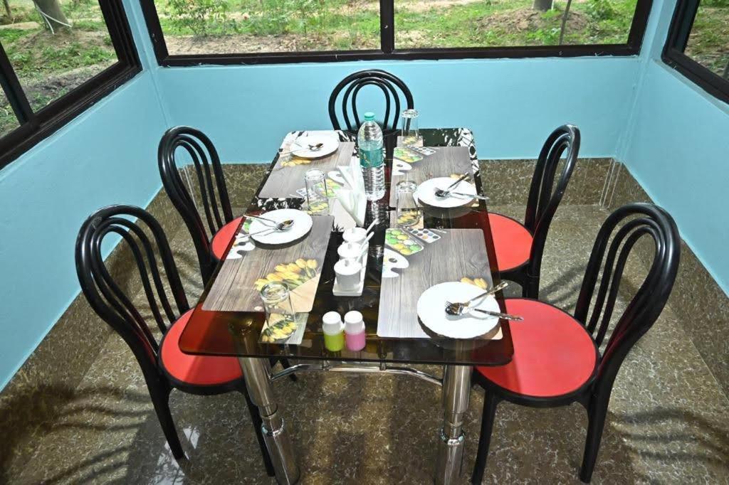Modhubon Agro Tourism Hotel Bolpur Luaran gambar