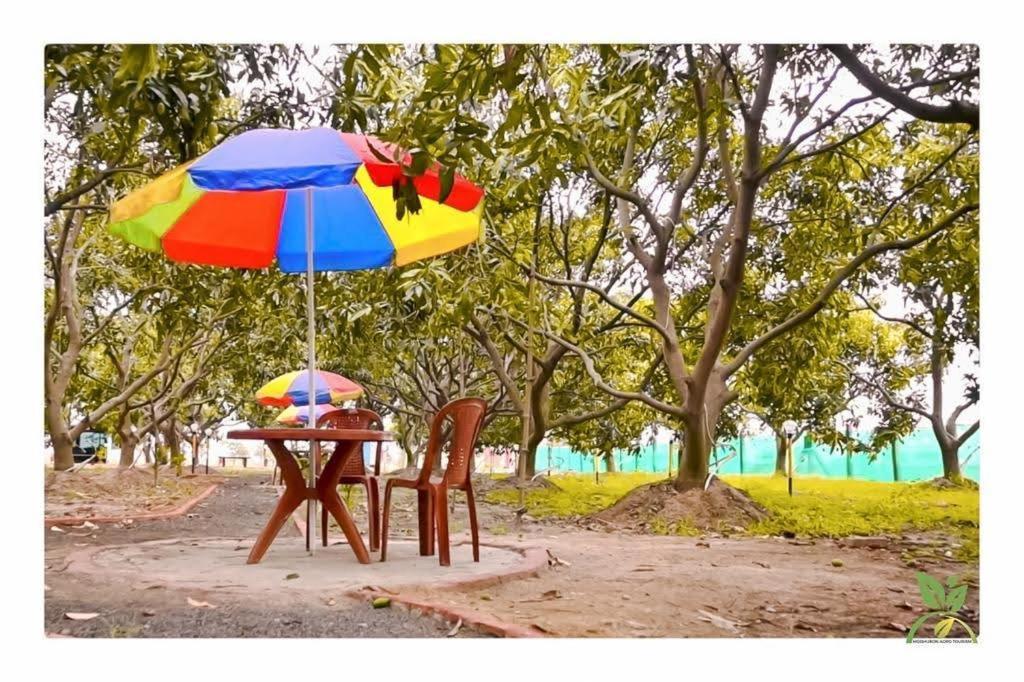 Modhubon Agro Tourism Hotel Bolpur Luaran gambar
